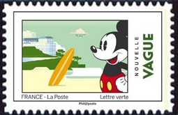  Mickey visite les monuments français <br>Surfe sur la vague