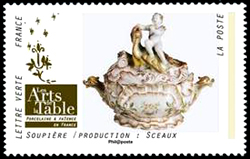  Les Arts de la table en France <br>Soupière<br> production : Sceaux