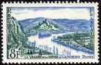 timbre N° 977, La vallée de la Seine aux Andelys et le château Gaillard